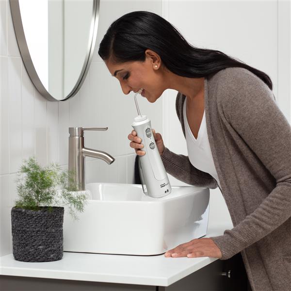 White Waterpik™ Sensonic™ and Cordless Pearl Combo - Image 6